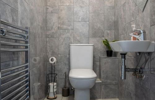 Wonderful Townhouse with BBQ Backyard - Foto 18