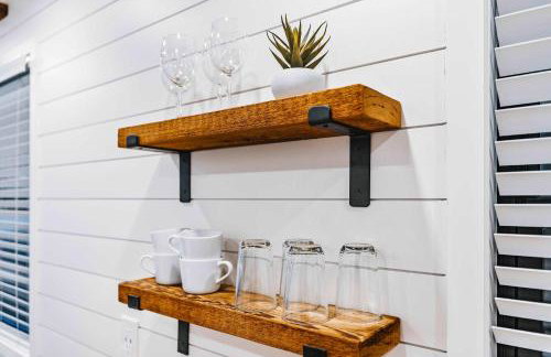 Stunning 2-Story Container Home with Rooftop Terrace - Foto 10