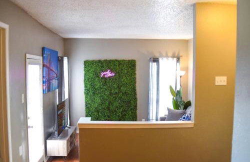 6 Mins Away Cowboy/Ranger Stadium Arlington 1bd - Foto 24