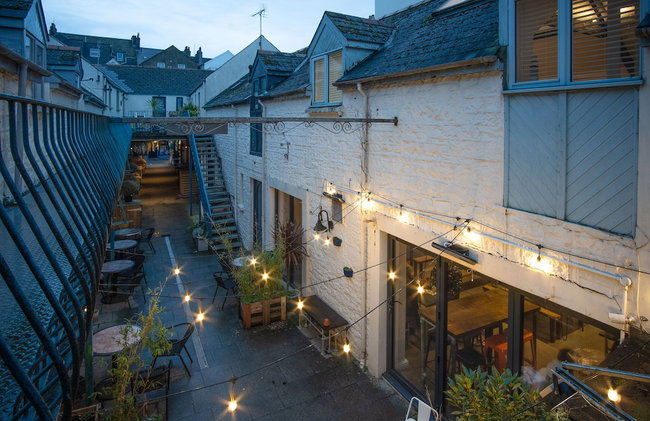 Cosy At The Mews - 2 Bedroom Apartment - Tenby - Foto 81