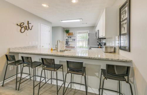 2 Mi to Tiger Territory! Condo with Community Pool - Foto 6