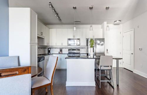 Landing Stylish 1BD Rooftop Lounge Gym - Foto 8