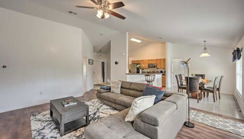 Ranch-Style Lehigh Acres House with Big Backyard! - Foto 5