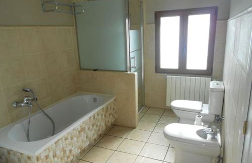 Casa Los Mozos, a 9 kilómetros de Santander y a 6 de Cabárceno - Foto 58