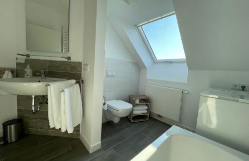 Moderne Wohnung mit Balkon inmitten der Lausitz - Foto 6