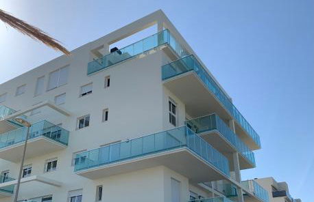 Beautiful penthouse with pool and wonderful beach view - Photo 21