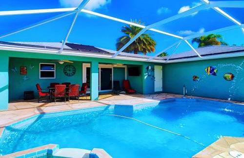 On The Water! Sleeps 12! 2 King Masters, Golf, Fishing, Bbq, Pool, Spa, Pvt Yard - Foto 10