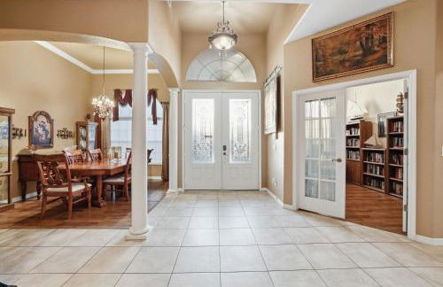 Charming 3BR Oasis Comfort, Pool & Sunshine home - Foto 9