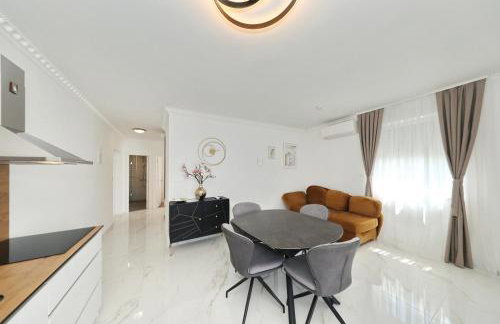 Villa Tin Apartments - Photo 21