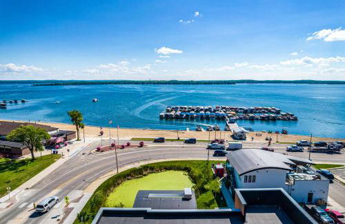 Starboard Point: Stunning Luxury Condo in the heart of DL! - Foto 56
