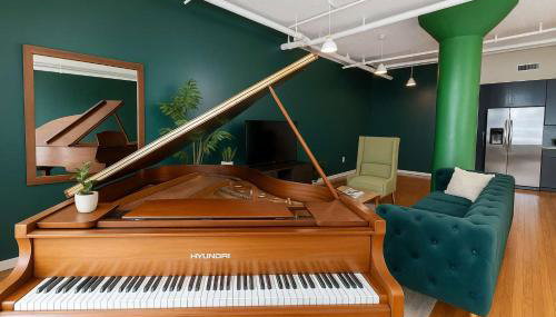 Moss & Oak - King Bed - Grand Piano - TOP FLOOR - Foto 4