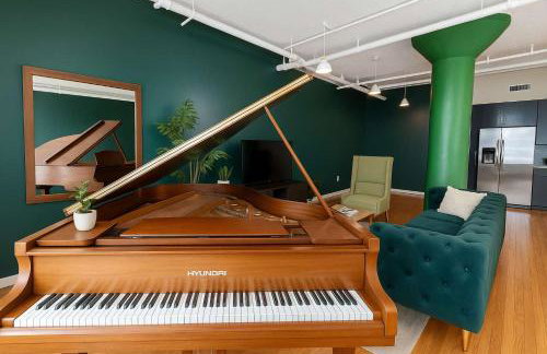 Moss & Oak - King Bed - Grand Piano - TOP FLOOR - Foto 4