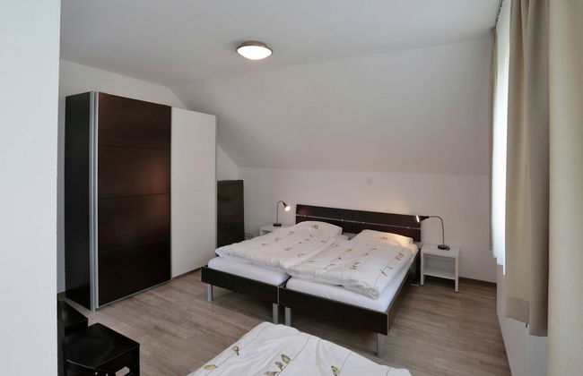 Serene Villa in Kstelberg near Lake & Watersports - Photo 3