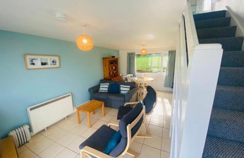 Freshwater Bay Holiday Cottages - Photo 20