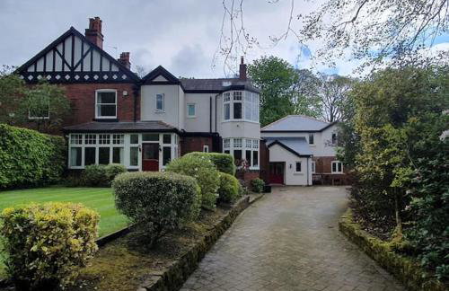 ChurstonBnB, private flat within family home, Bolton - Foto 24