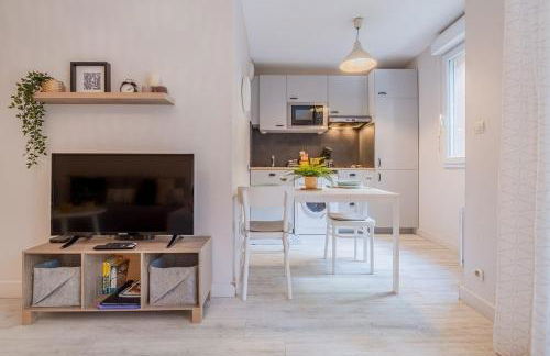 Les Capitouls - avec entrée autonome, clim neuve, jardin, parking privé & sa piscine ! - - Foto 10