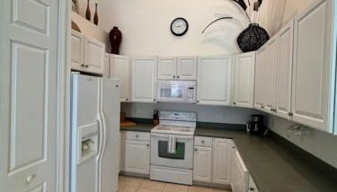 Right Direction Rentals Carnoustie Townhome - Foto 5