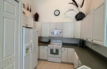 Right Direction Rentals Carnoustie Townhome - Foto 5