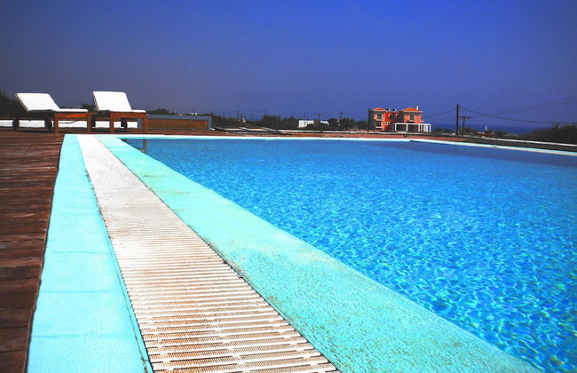 Cristelia Luxury Sea Front & Pool Villa - Foto 17
