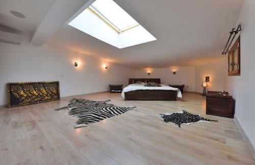 Loft d'exception 350m2 spacieux et lumineux avec piscine à 15 min de la mer - Foto 15