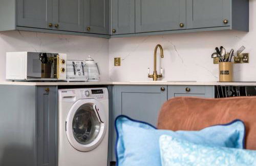 Elegant 3 Bed Apartment in Stirling Near Free Parking and Hill Views - Foto 14