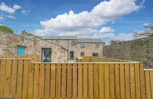 No 2 The Coach House - Photo 34