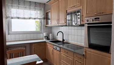 Große Wohnung verkehrsgünstig im Zentrum Duisburgs - Foto 2