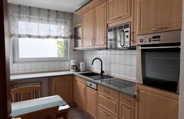 Große Wohnung verkehrsgünstig im Zentrum Duisburgs - Foto 2