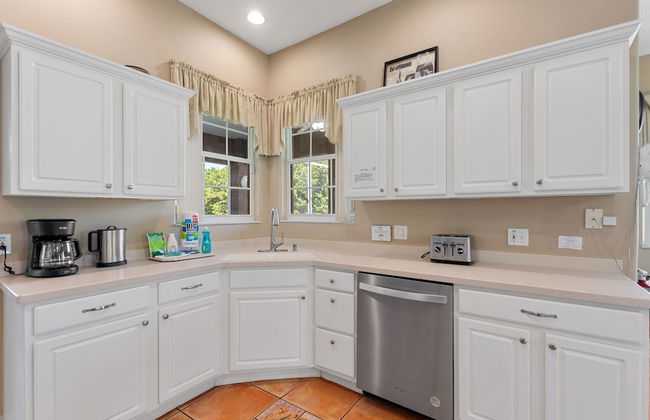 6 Bed, 2 Suites, Pool, Spa, Games Room #800 6 Bedroom Villa - Foto 16