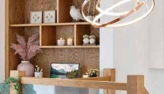 Exquisite 4BR Designer Home with Smart Features, Free Parking & SkyStream - Sleeps Up To 10 in Gerrards Cross SL9 - Foto 4