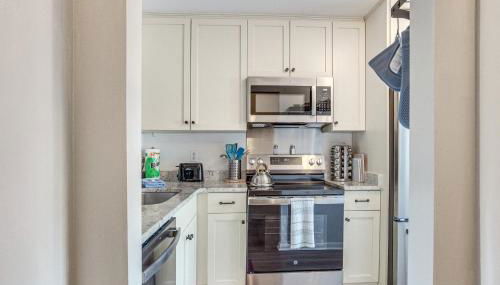 Harbor Island Condo with Pool Access Walk to Beach! - Foto 2