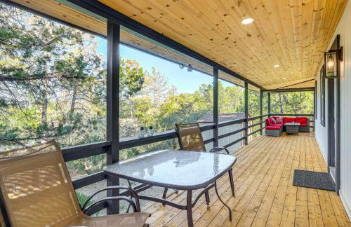 Relax Fireside Prescott Retreat with Hot Tub! - Foto 3