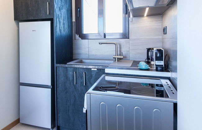 Marousi Modern Green Oasis with Balcony - Foto 8