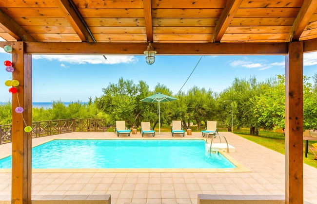 Villa Armi Large Private Pool Walk to Beach Sea Views A C Wifi Eco-friendly - 2809 - Foto 5