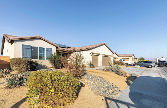 Luxe Indio Stay w/ Pool, Tiki Bar & Fire Pit Near Coachella Longfellow - Foto 38