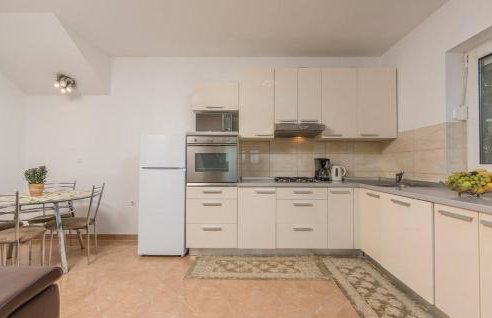 Holiday House Verica with pool - Foto 13
