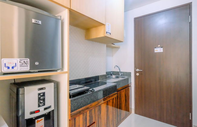 Homey And Well Design Studio Transpark Cibubur Apartment - Foto 5