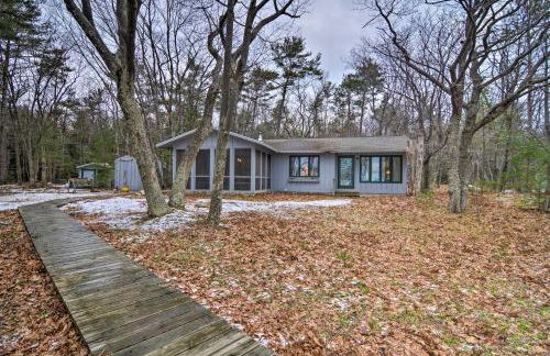 Idyllic Northport Cottage, Walk to Lakeside! - Foto 14