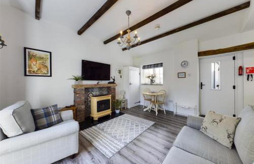 Blacksmiths Cottages - Photo 23