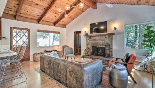 Modern and Unique Cabin with Deck by Lake Gregory! - Foto 5