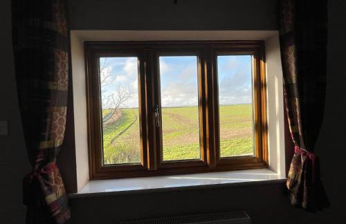 Hardy View Farm House - Photo 48