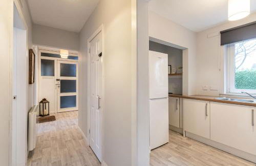 Ground-fl Two Bedroom Apartment in Bridge of Allan - Foto 9