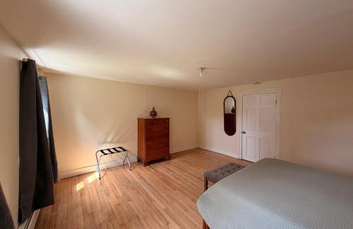 Spacious 4BR Summer Escape Queechy Lake Passes - Foto 25