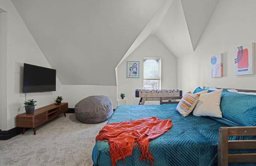 Jefferson Avenue- Large St Louis Home Game Room & Walkable Location - Photo 28