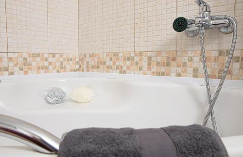 SALTSEA BOUTIQUE VILLAS - Photo 4