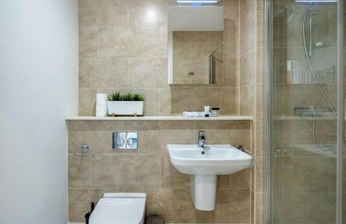 Roomspace Serviced Apartments - Swan House - Photo 12