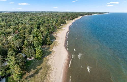 Lily Bay Lodge by Simple Life Rentals - Photo 29