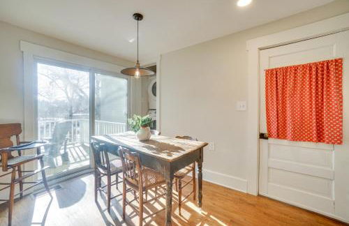 The Porch House Located in Historic Village - Foto 8