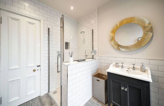 Cordis Apartment - A Trendsetter s Residence - Photo 10