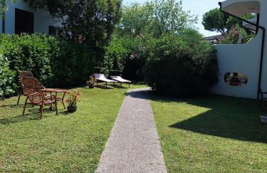 villetta con piscina a due passi dal mare - Foto 27